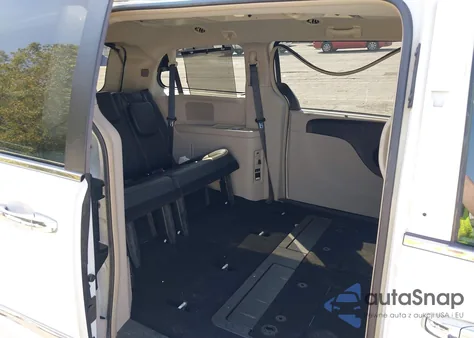 2015 Chrysler Town & Country Touring-L from USA, damaged, VIN 2C4RC1CG2FR656194